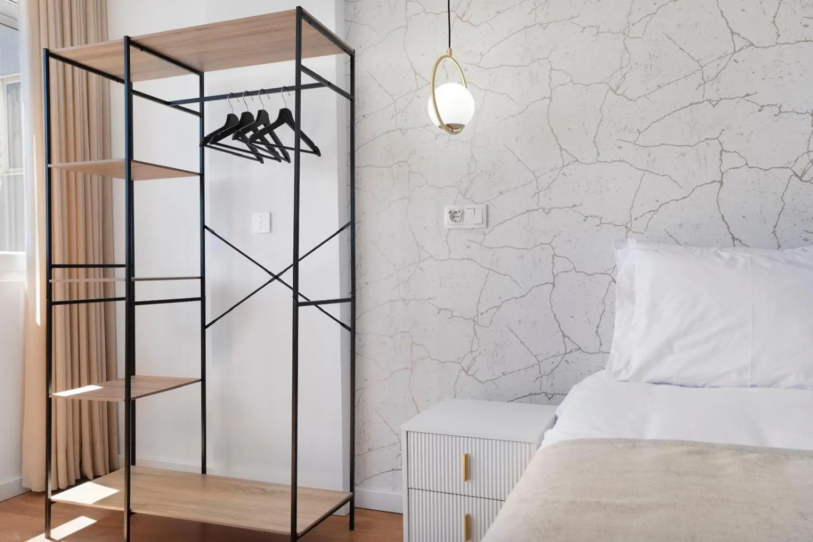 Modern Apartment By Cm Properties Amadora