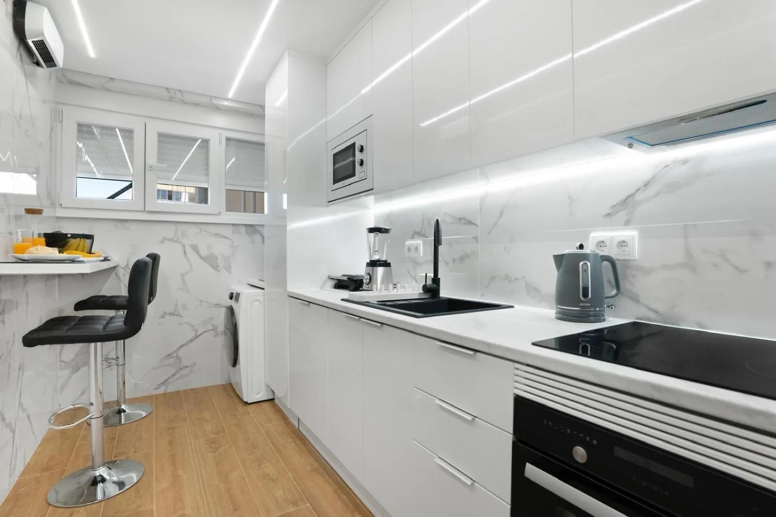 Modern Apartment By Cm Properties Amadora Portugal